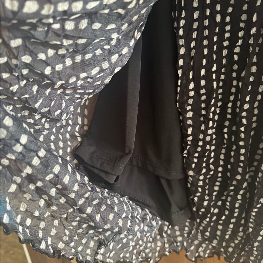 Artful Home Lisa Bayne Black and White Striped Long Sleeve Dress - Picture 4 of 8